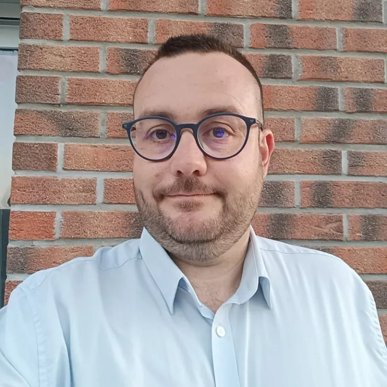 Jean-Pierre Catoire, relation clients